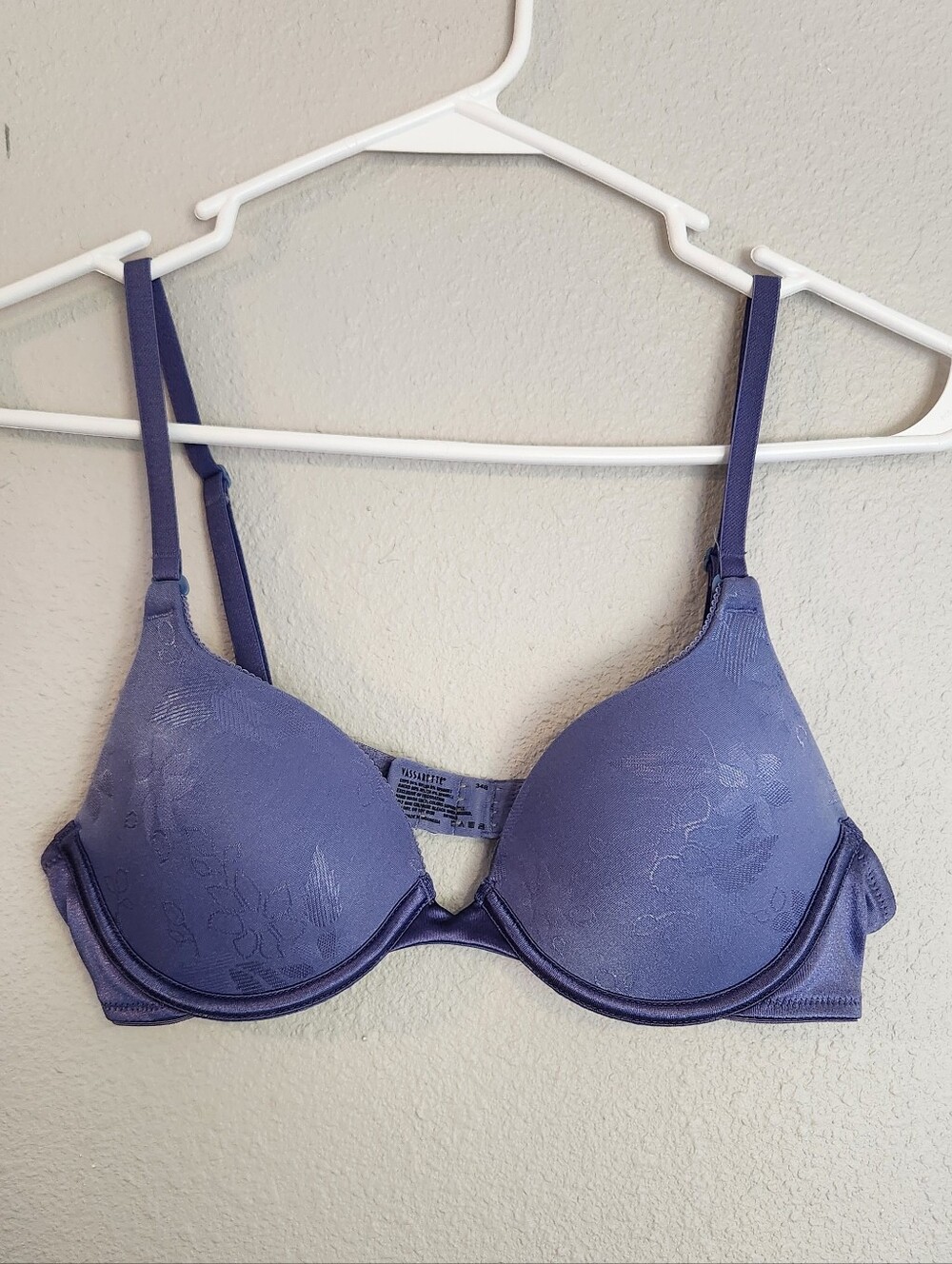 Vassarette Pushup Bra Size 34B